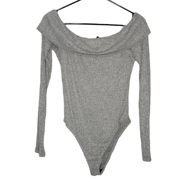 Out From Under Gray Ribbed Knit Long Sleeve Off the Shoulder Bodysuit - Picture 2 of 7